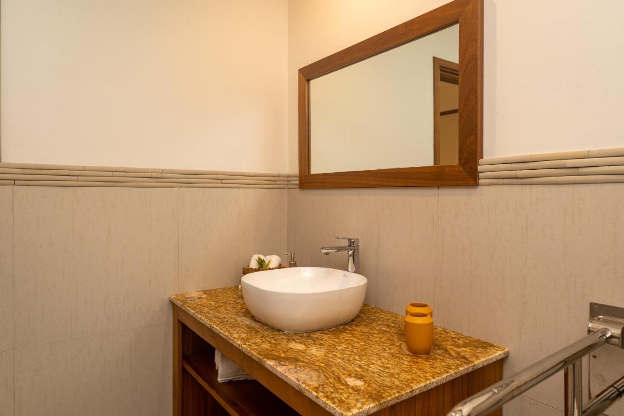 Lodoicea Apartments 벨옴브레 외부 사진